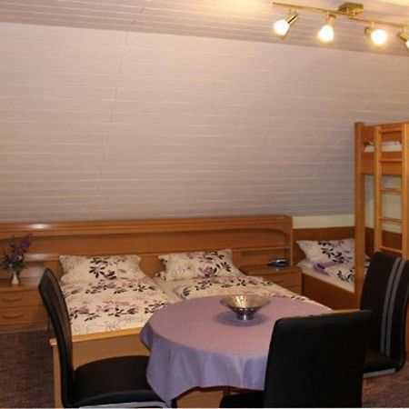 Gaeste-Haus Roesch Wiesent Ngoại thất bức ảnh