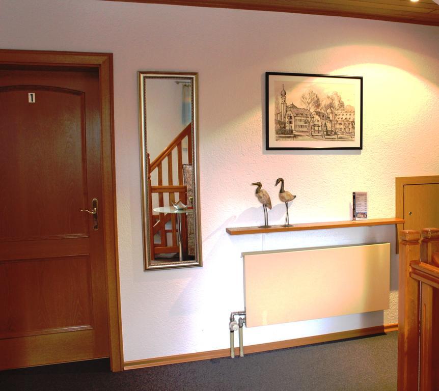 Gaeste-Haus Roesch Wiesent Ngoại thất bức ảnh